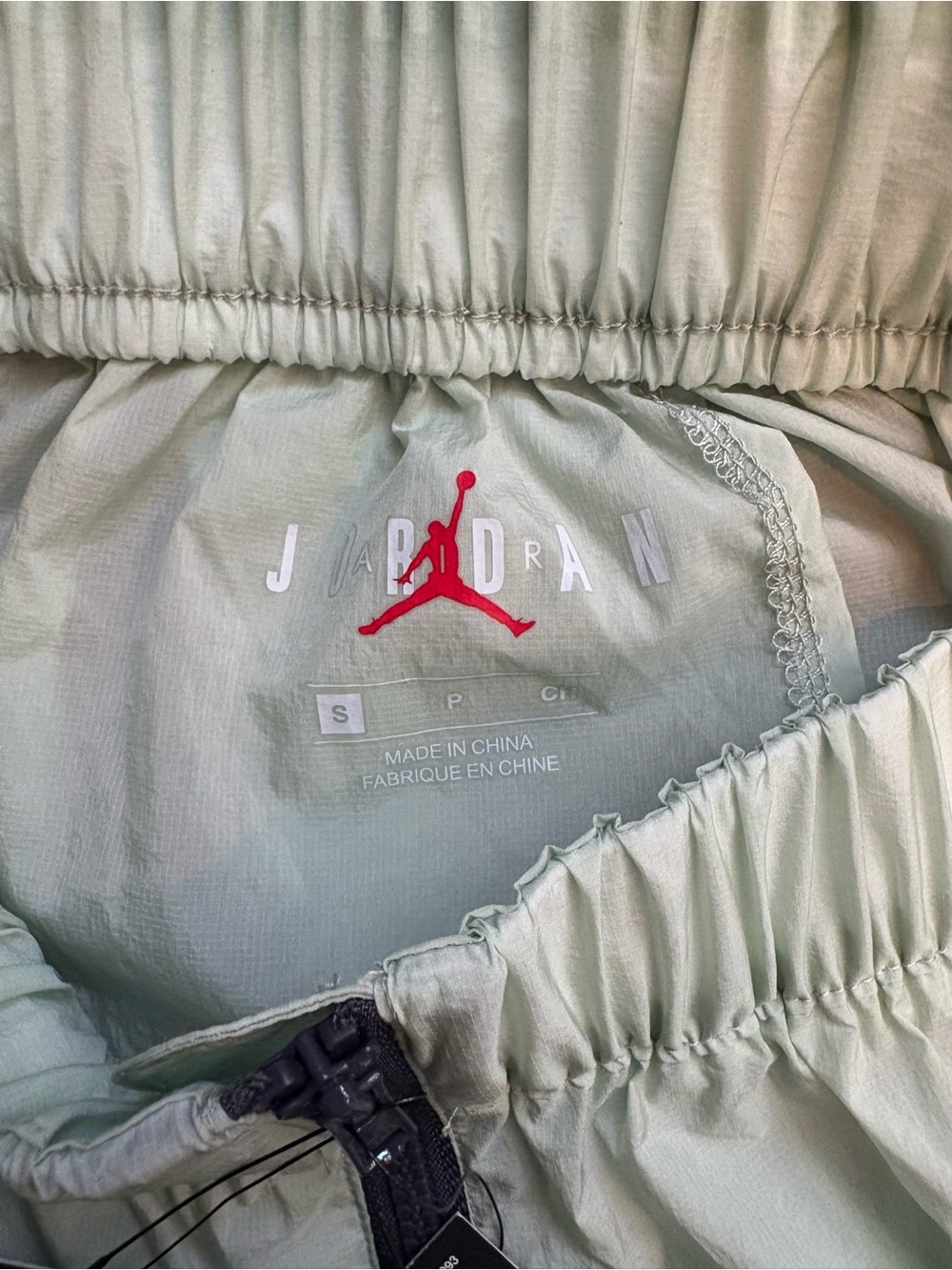 Jordan Utility Off Shoulder Jacket - Picture 6 of 16